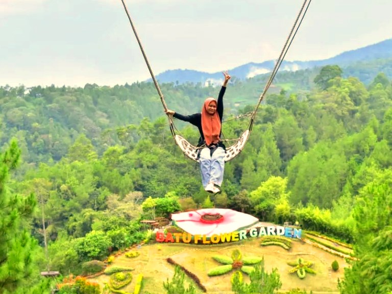 MOUNT BROMO MALANG CITY TOUR PACKAGE 5D4N